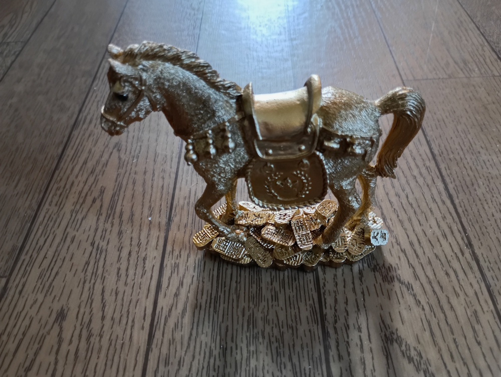 金運黄金大明神(神馬)