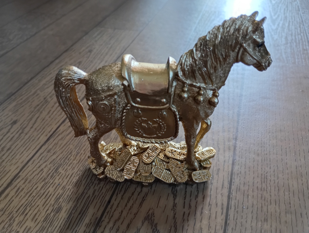 金運黄金大明神(神馬)